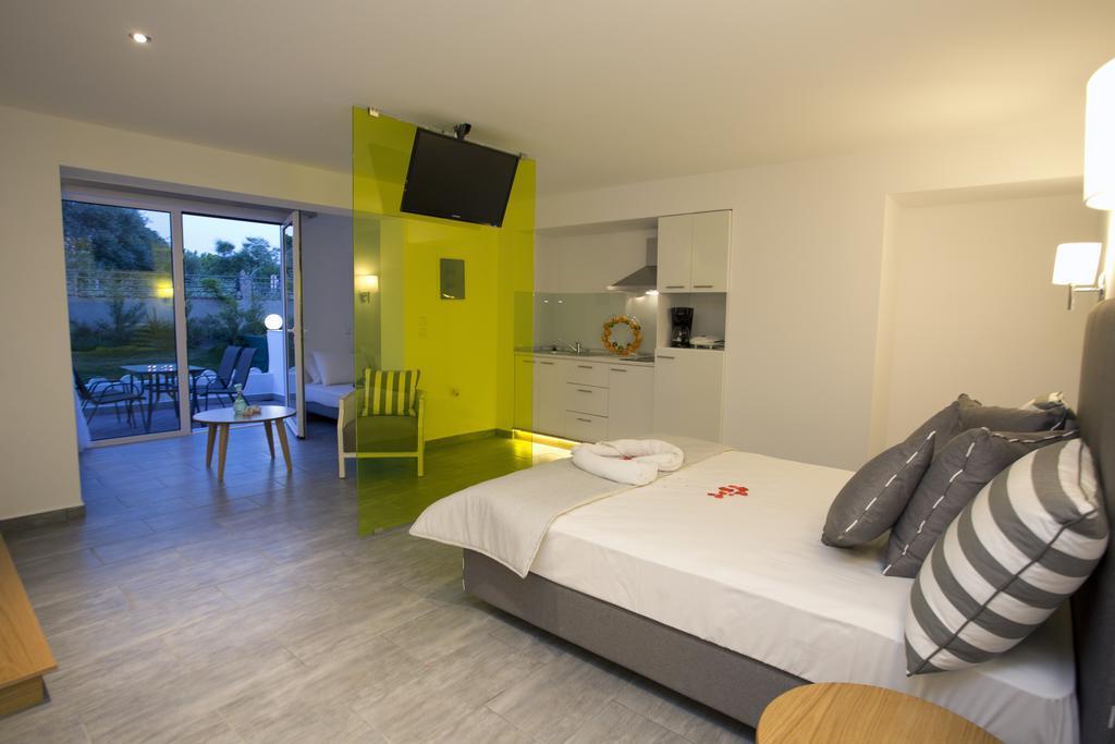 Kapahi Seaview Hotel Apartments Потос Екстер'єр фото